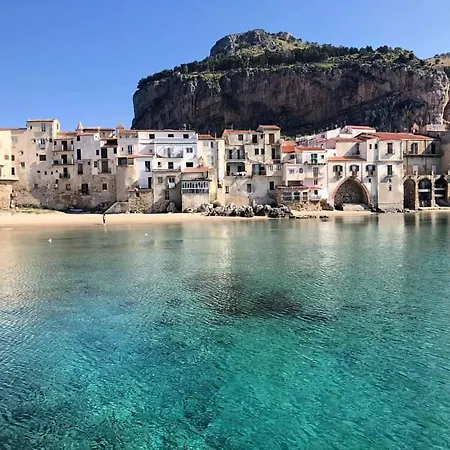 Familyholidays Deluxe Lejlighed Cefalù