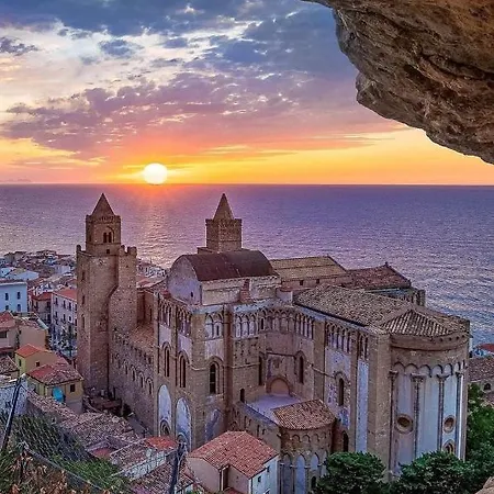 Familyholidays Deluxe Lejlighed Cefalù